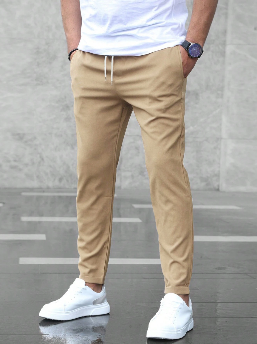 Pantalon met hoge taille en verstelbaar koord
