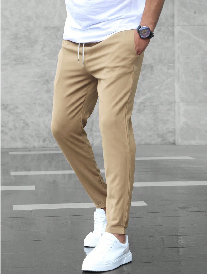 Pantalon met hoge taille en verstelbaar koord