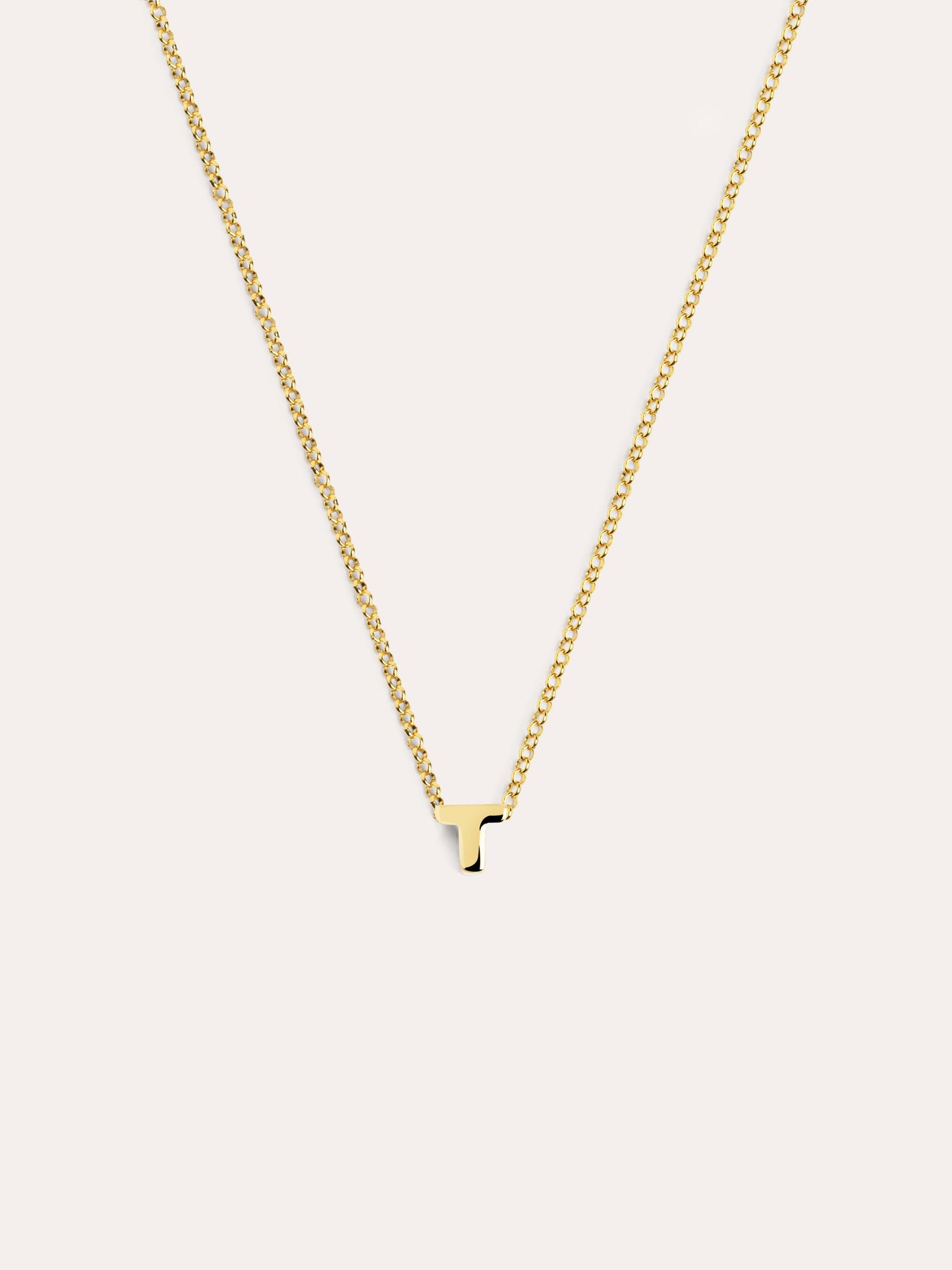 Gouden ketting met gepersonaliseerd initiaal
