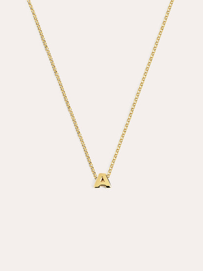 Gouden ketting met gepersonaliseerd initiaal