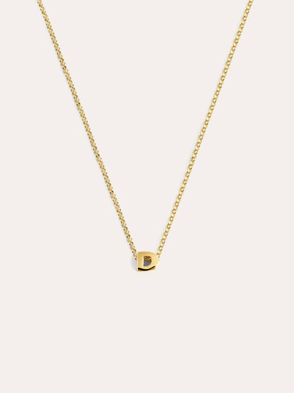 Gouden ketting met gepersonaliseerd initiaal